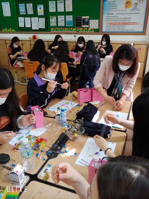 012e5a7929ec7fd7523df130e90bf043_1621174